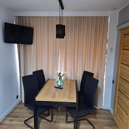 Ananasapart 600 Metrow Morze 300 Metrow Starowka Апартаменти Колобжег
