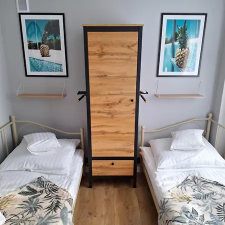 Ananasapart 600 Metrow Morze 300 Metrow Starowka Апартаменти